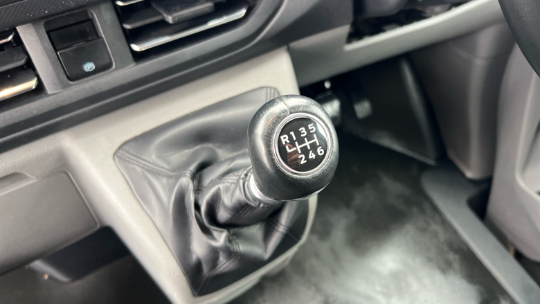 Ford Transit Custom 300 L1 Diesel Fwd 2.0 EcoBlue 136ps H1 Van Limited